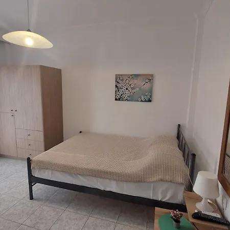 Makis Apartamento Flogita